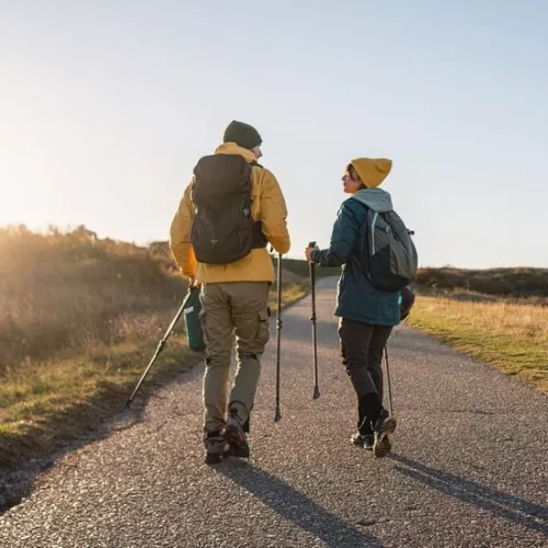 merkloos Nordic walking kappen - Trekkingstokkappen - 6 stuks - Nordic walking kappen - Universeel - Wandelstokkappen - Wandelstok - Eindkappen voor wandelstokken - voor trekkingstokken - asfalt - grind en bergen (9193396578473)