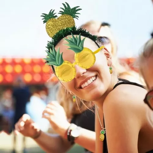 Tropische ananasoutfit - haaraccessoire - zonnebril - rok en accessoires - carnaval