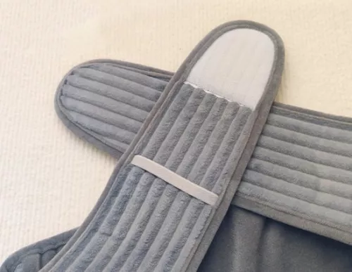 merkloos Warmwaterkruik met etui - 1 liter - Warmwaterkruik - Warmwaterkruik met etui - 3-in-1 - Tot 6 uur warmte - Heerlijk zacht - Warmteband voor menstruatie - Pijnverlichting voor nek, rug, schouders en benen (9193396601461)