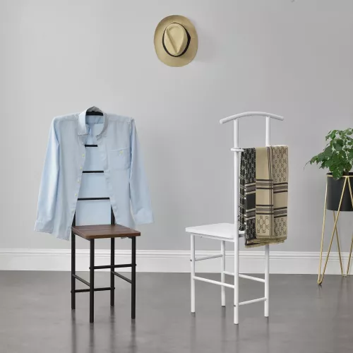 In And OutdoorMatch In And OutdoorMatch Dressboy Lenna - Kledingrek Stoel - 107x45x45 cm - Walnootkleurig - Modern Design (68532)